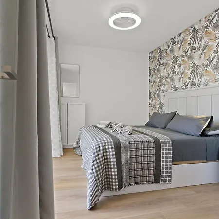 Beach, Beaches At 400m, 2 Terraces Appartement *